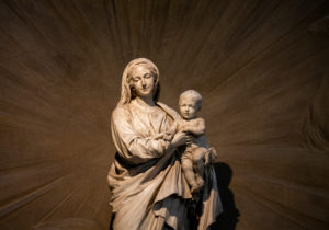 statue de la vierge marie